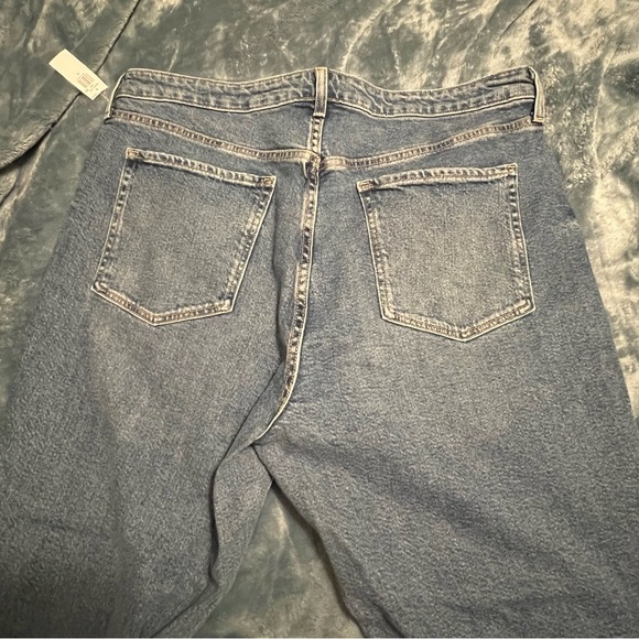 Old Navy High-Rise O.G. Straight Jeans โ Secret Smooth Pockets, Size 18, NWT - Picture 2 of 7
